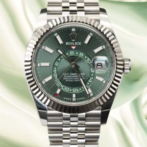 Best Replica Rolex Sky Dweller 336934 Men's Stainless Steel Mint Green Dial Super Clone Swiss