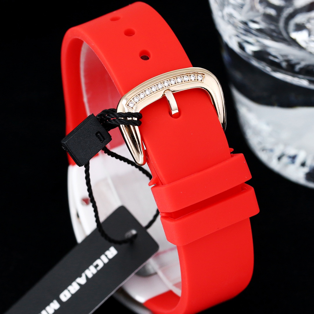 Best Replica Richard Mille RM 07-01 Red Strap: Swiss Precision & Diamond Accents - Image 6